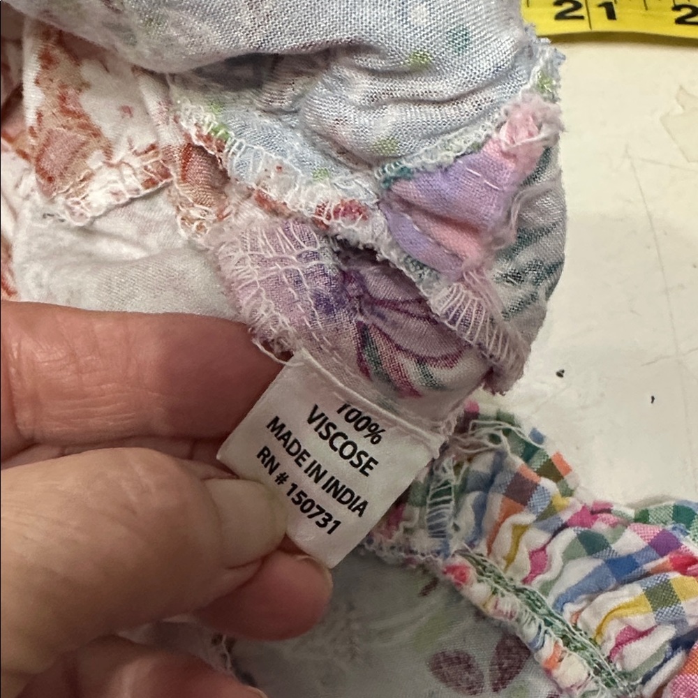 Appears New! Young Threads Button Down Cottagecor… - image 7